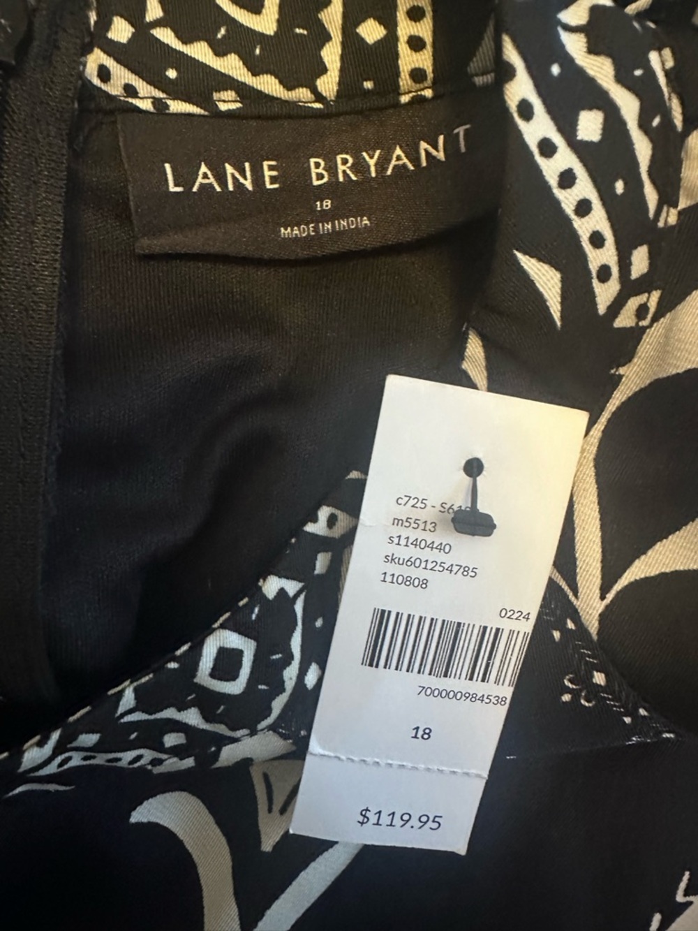 Lane Bryant Black & White Mock Neck Floral Paisley Midi Dress NWT - Size 18 - Picture 6 of 13